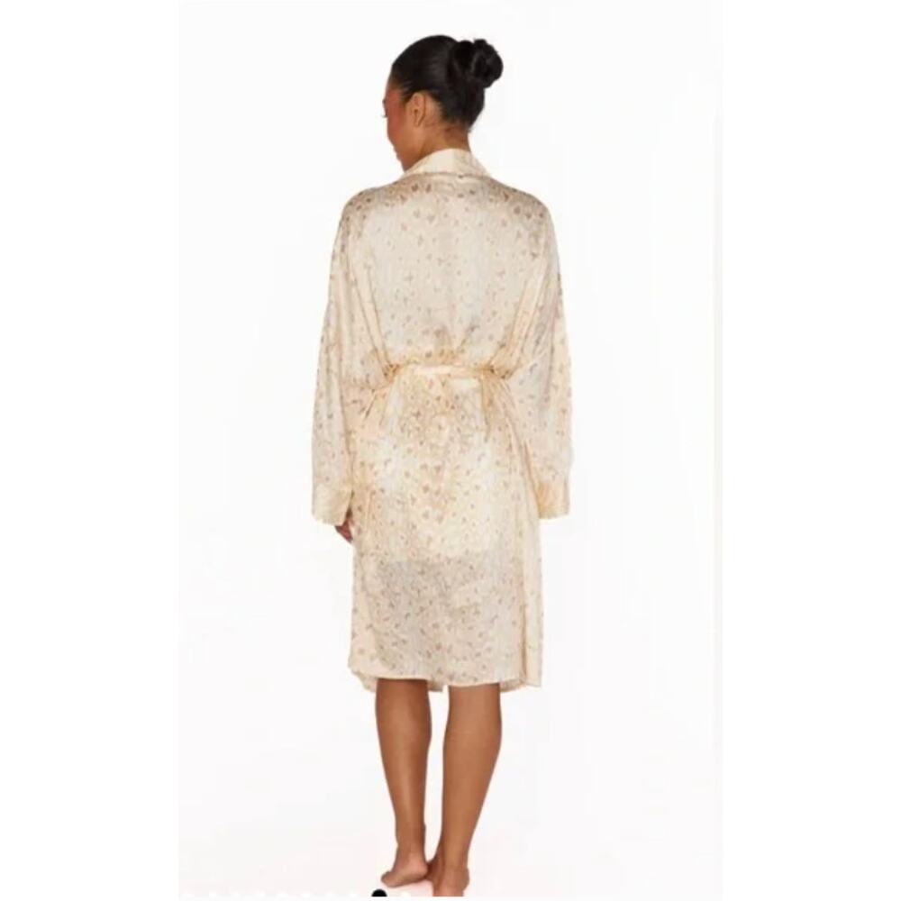 Show Me Your Mumu Harlow Robe Neutral Animal Print O/S NWT - Picture 3 of 9